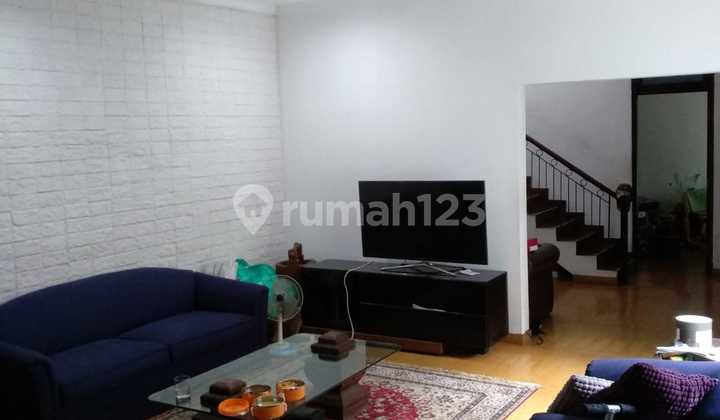 CHEAP FOR RENT House on Jambi Street, Central Surabaya CHEAP FOR RENT House on Jambi Street, Central Surabaya