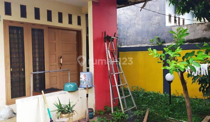 Di Jual cepat Rumah dalam komplek di lokasi strategis beji kukusan depok 1