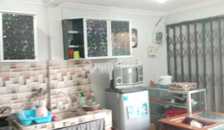 Di jual Rumah dan toko di jalan utama 2