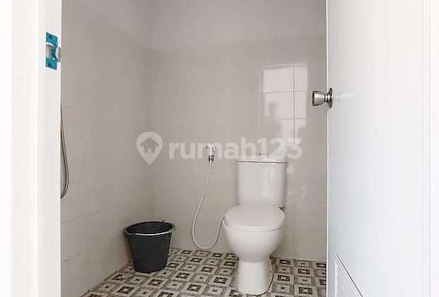 Rumah Siap Huni Dinlokasi Strategis Dekat Stasiun Kereta 2