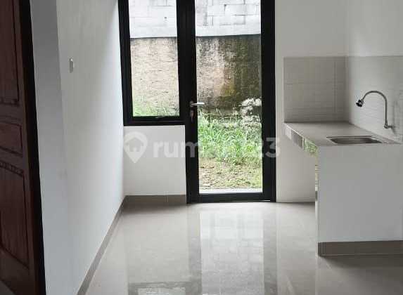Rumah Take Over 2 Lantai di Perum Besar Depok 2