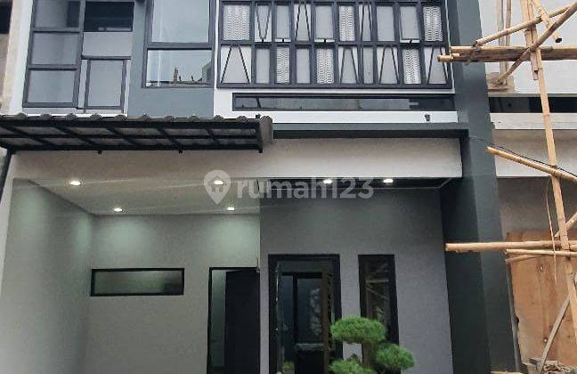Rumah 2 Lantai Siap Huni Di Kukusan Depok Nempel Jaksel 1