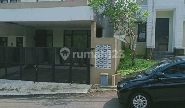 Rumah2 Lantai Siap Huni 600 Jtdo Dekat Stasiun Depok Rumah2 Lantai Siap Huni 600 Jtdo Dekat Stasiun Depok