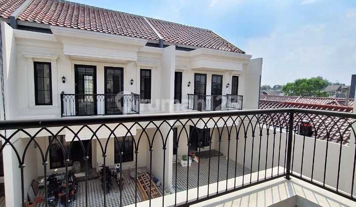 2-Story Ready-to-Live House in Depok Near the Station 2