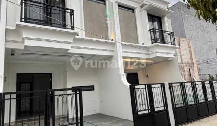Rumah Siap Huni Di Jalan Utama Dekat Stasiun Depok 2