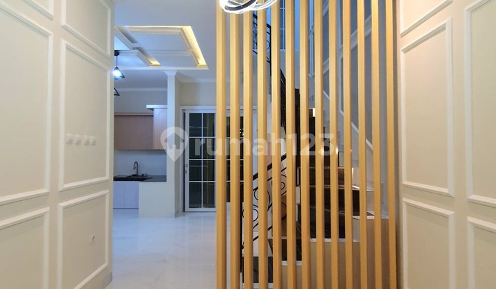 2-Story House with Classic Design on the Main Roadside of Lenteng Agung, South Jakarta