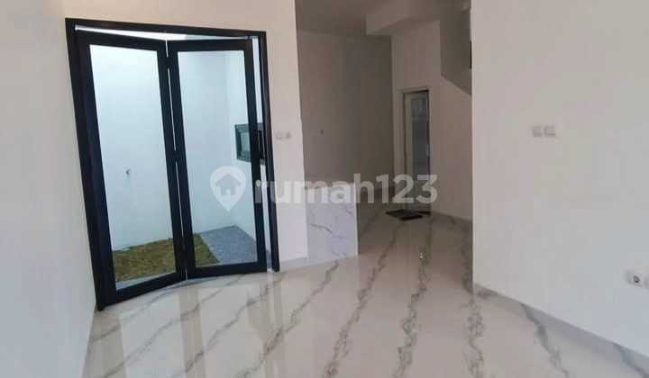 2-Storey House in East Jakarta Near MRT and Rambutan Toll Road 2