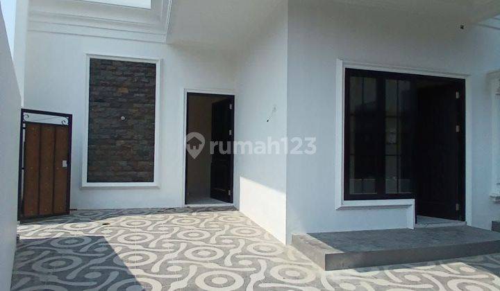 Rumah 2 Lantai Di Lokasi Strategis Dekat Stasiun Depok 2