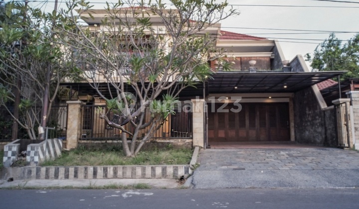 Rumah Minimalis Mediterania Margorejo Indah