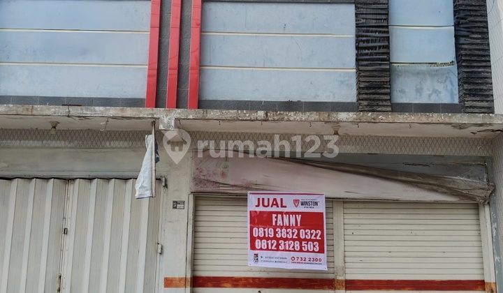 Banyuurip Kidul Shop House 1