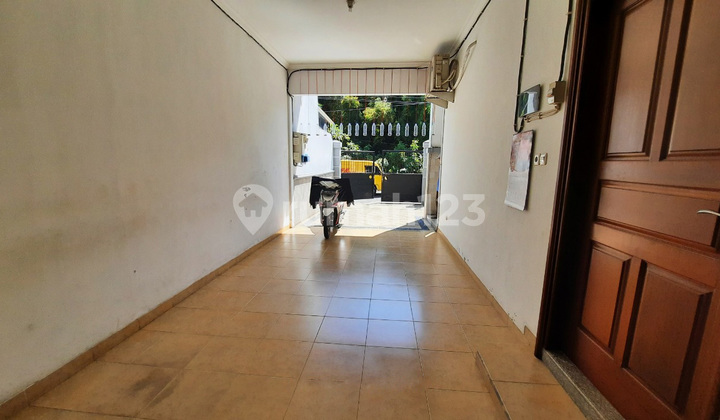 Rumah Siap Huni Babatan Pratama 2