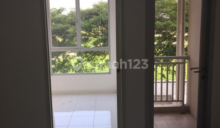 Ready-to-Occupy East Coast Apartment near Pakuwon City 2
