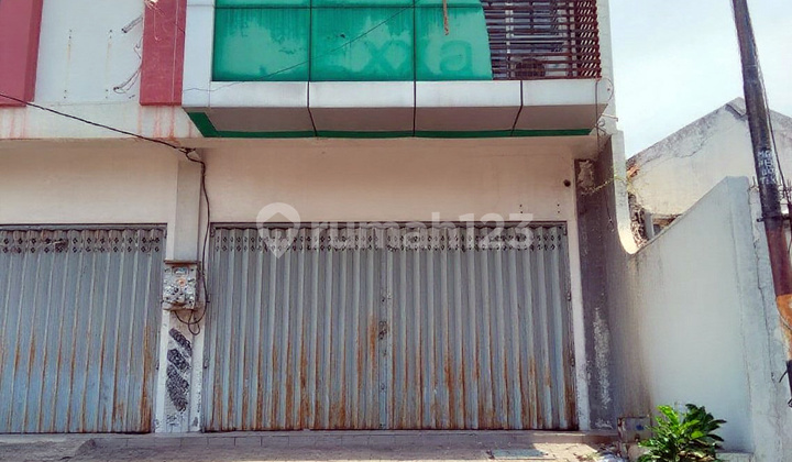 Shop House on Raya Greges