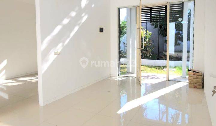 ruang tamu rumah bagus shm di citra
