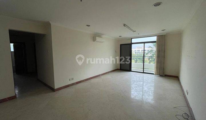 Apartement CONDOMINIUM GRAHA FAMILY 3 BR Semi Furnished Bagus 2