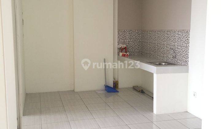 Apartment 2 BR Bagus Unfurnished 1