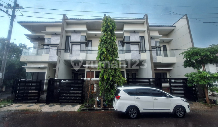 Rumah Baru Gress Minimalis SHM Mulyosari 1