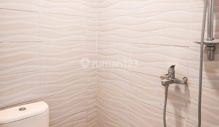 kamar mandi rumah bagus shm di citra
