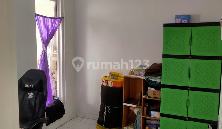 Rumah Bagus Unfurnished SHM Taman, Sidoarjo 2