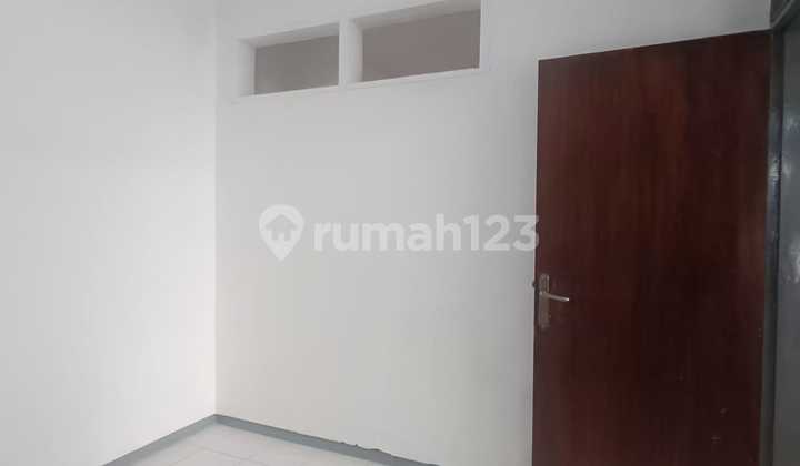 Rumah Bagus SHM Row 3 Mobil Siap Huni Nginden Intan 2