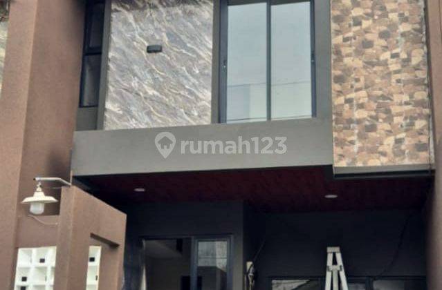 Rumah 2 Lantai Bagus SHM di Griyo Mapan Sentosa, Waru, Sidoarjo, Sidoarjo 1