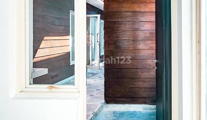 ruang keluarga rumah bagus shm di citra