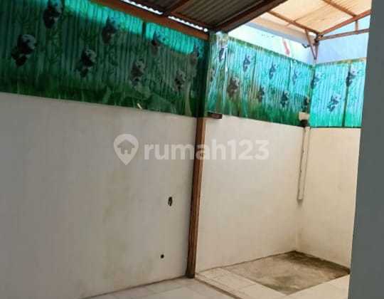 Nice Unfurnished House Menganti, Gresik with Freehold Title Nice Unfurnished House Menganti, Gresik with Freehold Title