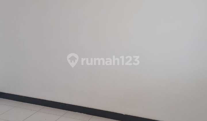 Nice Unfurnished House with SHM in Tambaksari, Surabaya 2