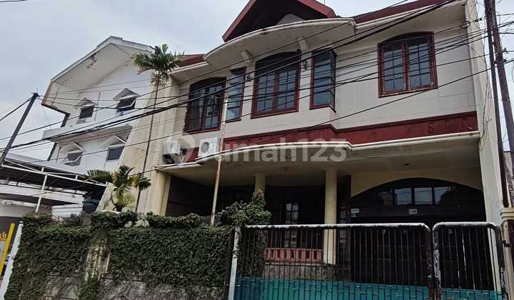 Rumah Bagus Unfurnished SHM Wonokromo, Surabaya 1