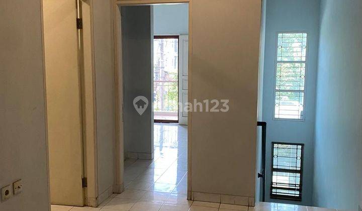 Dijual Rumah rapi dan bagus Taman Cosmos, Jakarta Barat
 1