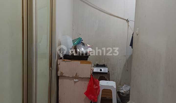 Active Boarding House in Pasar Baru Karang Anyar, Central Jakarta 2
