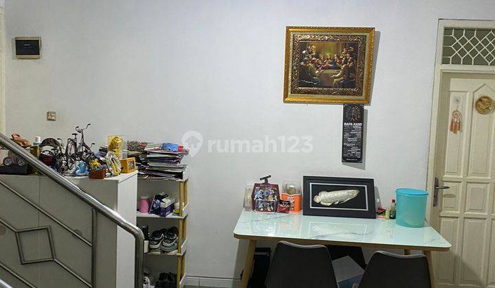 ruang makan rumah murah di perumnas 2