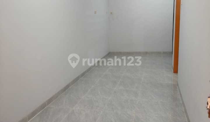 Neat House in Tambora, West Jakarta Neat House in Tambora, West Jakarta