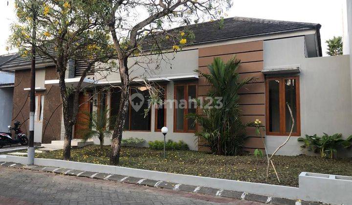 Rumah Bagus Dalam Perumahan Elite Jl. Palagan Km 7 Dekat Hotel Hyatt & Kampus Ugm 2