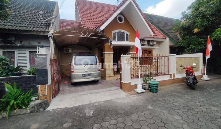 Rumah Cantik Dalam Perumahan Di Condongcatur Dekat Pakuwon Mall 2