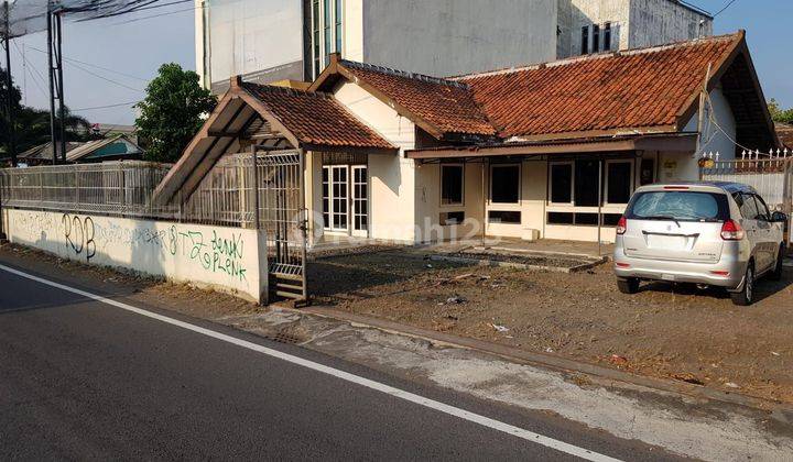 Kantor Dan Gudang Tepi Jalan Raya Dekat AMPLAZ, Hotel Sheraton, Kampus UPN 1