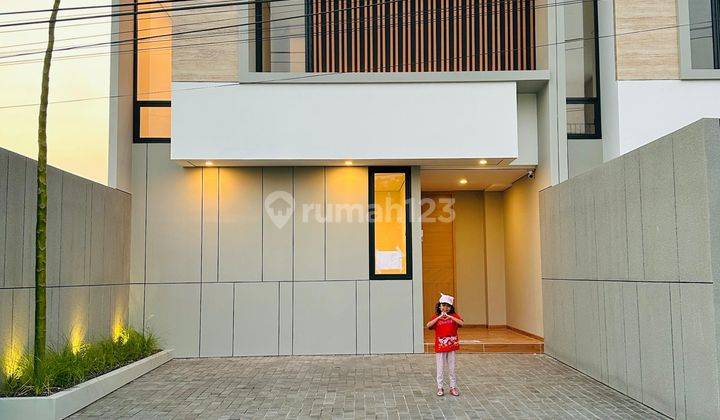 Rumah Baru Modern 2 Lantai Di Jl. Palagan Km 9 Dekat Hyatt, Sch Kampus Ugm 1