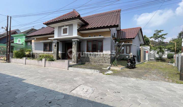 Rumah Bagus Dalam Perumahan Di Condongcatur Dekat Upn, Pakuwon Mall 2