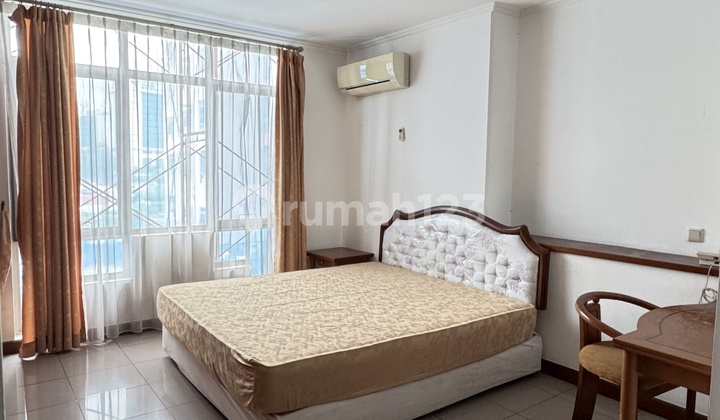 Disewakan Apartement 2 Kamar Depan South Quarter 2