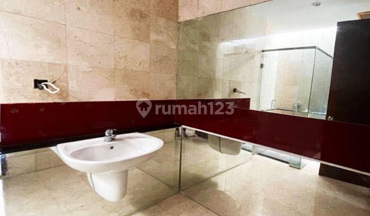 Sewa Rumah SHM 2 Lantai Jl. Widya Chandra, 082261115526 4