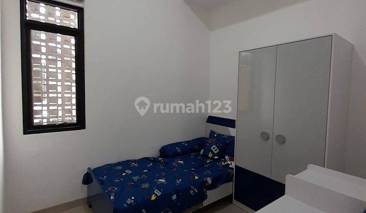 Rumah Mewah 2 Lantai Siap Huni 10
