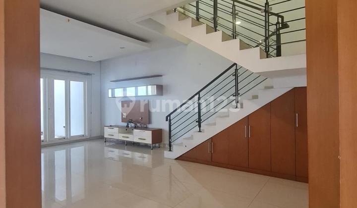For Sale 2-Story House Semi-Furnished Onyx Alam Sutera 2