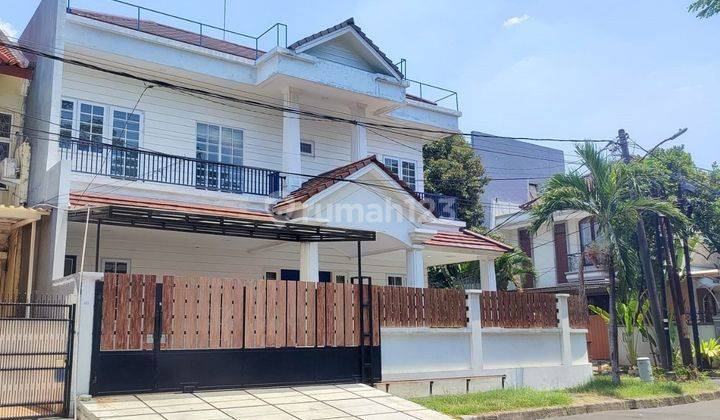 Dijual Rumah Semi Furnish Hoek Taman Semanan Indah Jakarta Barat 1