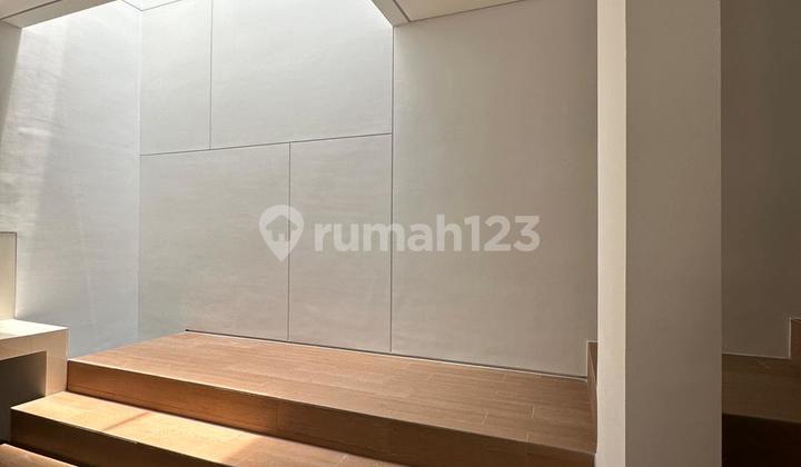 Disewakan Rumah Brand New 3 KT Terravia BSD Disewakan Rumah Brand New 3 KT Terravia BSD