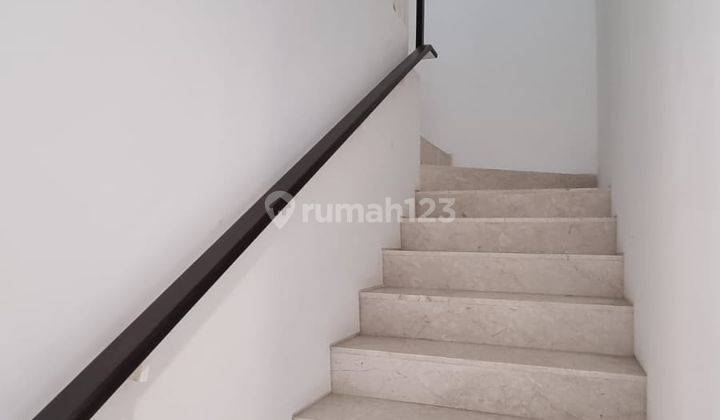 Rumah di Riviera Metland Puri 11