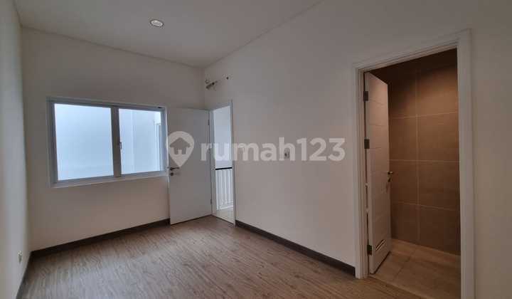 Rumah di Riviera Metland Puri 18
