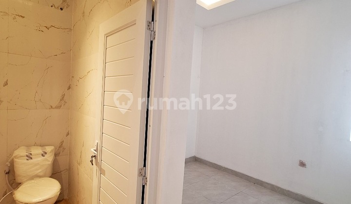 Dijual Rumah Brand New 3 Lt Semi Furnish Duri Kepa Jakarta 2