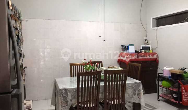 For Sale House Strategic Location 2 Floors Tomang Jakarta 2