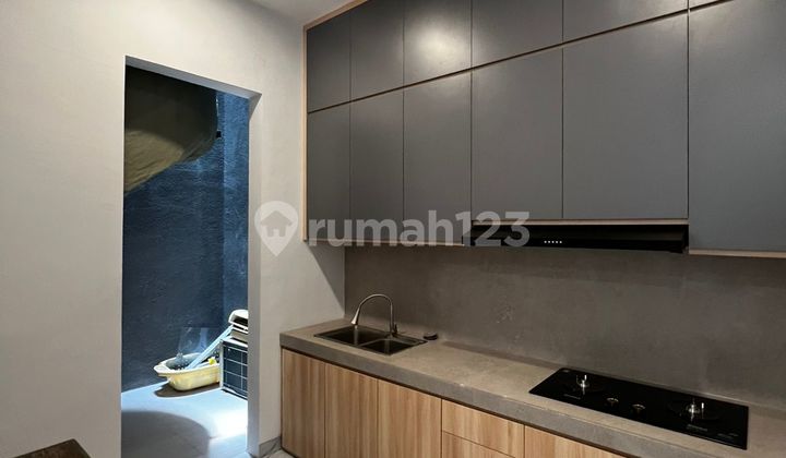 For Sale Brand New Corner House 3 Floors Private Lift Palmyra Alam Sutera 1