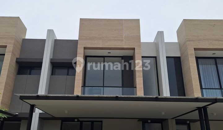 Disewakan Rumah Brand New Villa Pasir Putih Pik 2